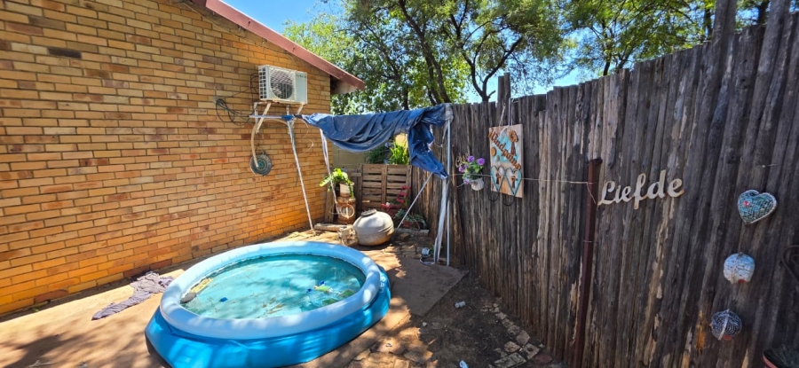 5 Bedroom Property for Sale in Vaal Park North West